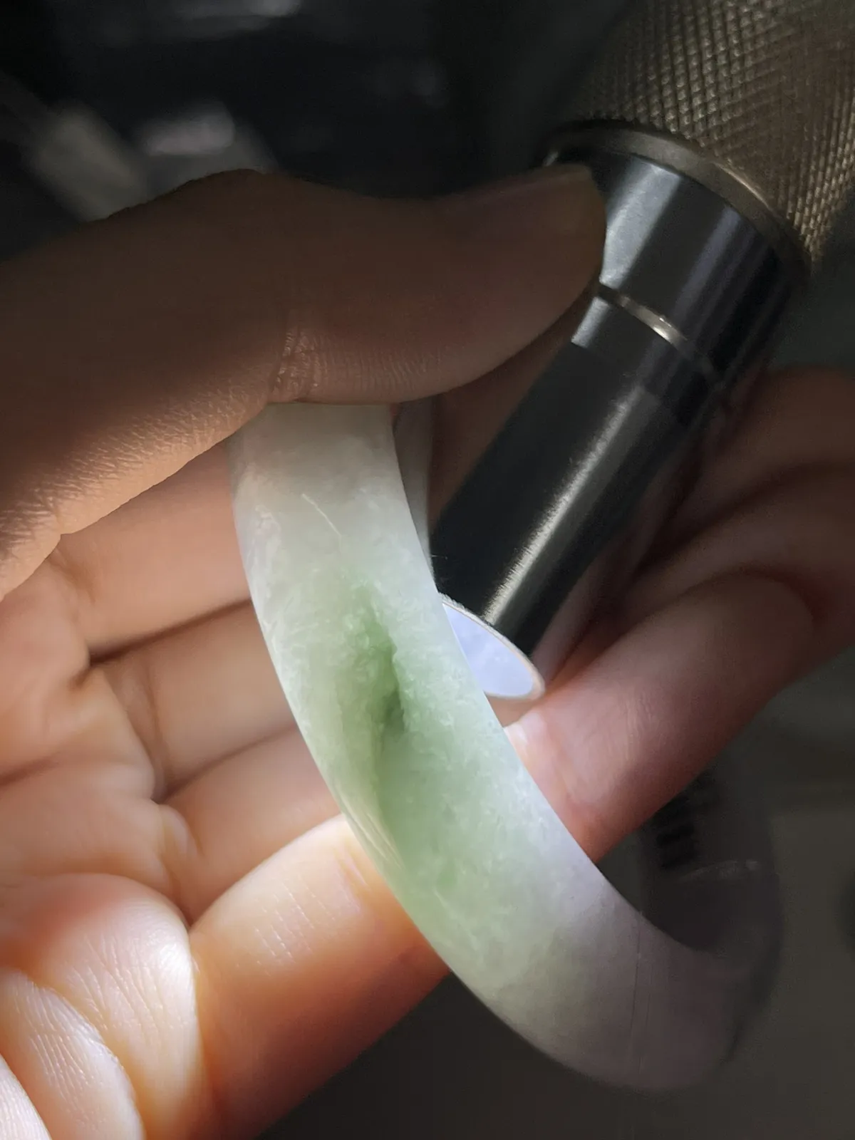 正圈54圈口，翡翠糯化种飘绿春带彩手镯