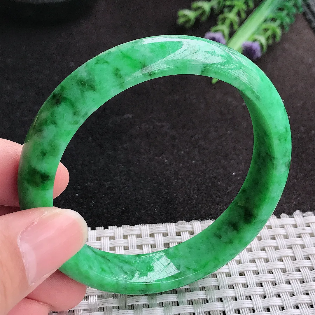 天然A货翡翠58/13.6/7.8老坑精美满绿辣阳绿手镯宽边玉手镯