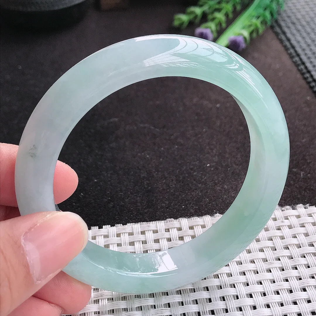 天然A货翡翠58.5/12.4/9.2老坑冰胶果冻冰晴天空蓝手镯宽边玉手镯