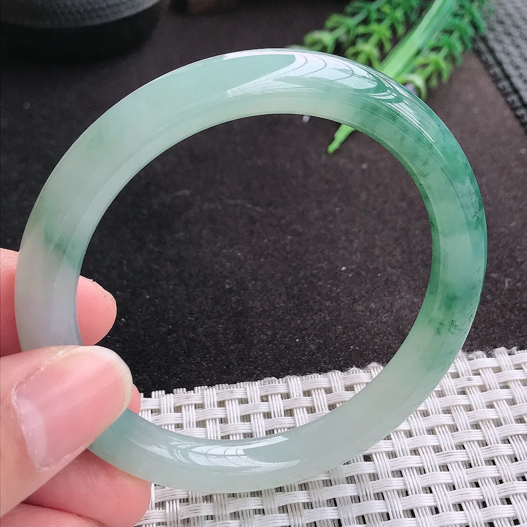 天然A货翡翠58/9.1/8.8老坑冰胶果冻冰飘花圆条手镯玉手镯