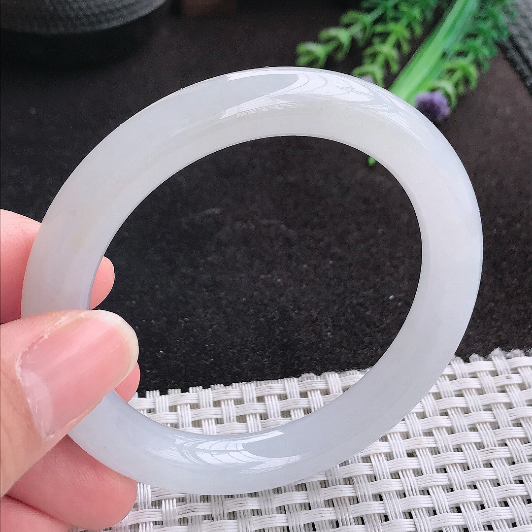 天然A货翡翠54.8/9.6老坑冰纯果冻胶月光彩精华白圆条手镯玉手镯