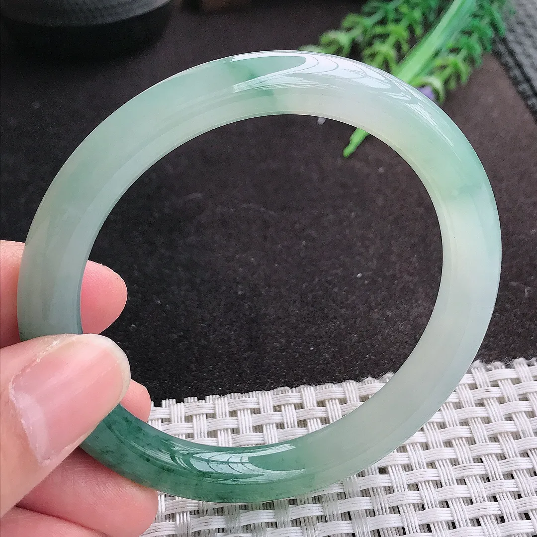 天然A货翡翠58/9.1/8.8老坑冰胶果冻冰飘花圆条手镯玉手镯