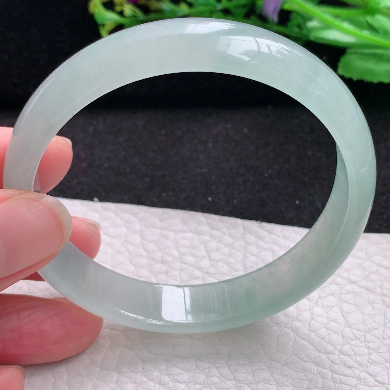 js自然光58.5*13*6平安镯 缅甸翡翠a货玉手镯冰种晴美宽边玉手环