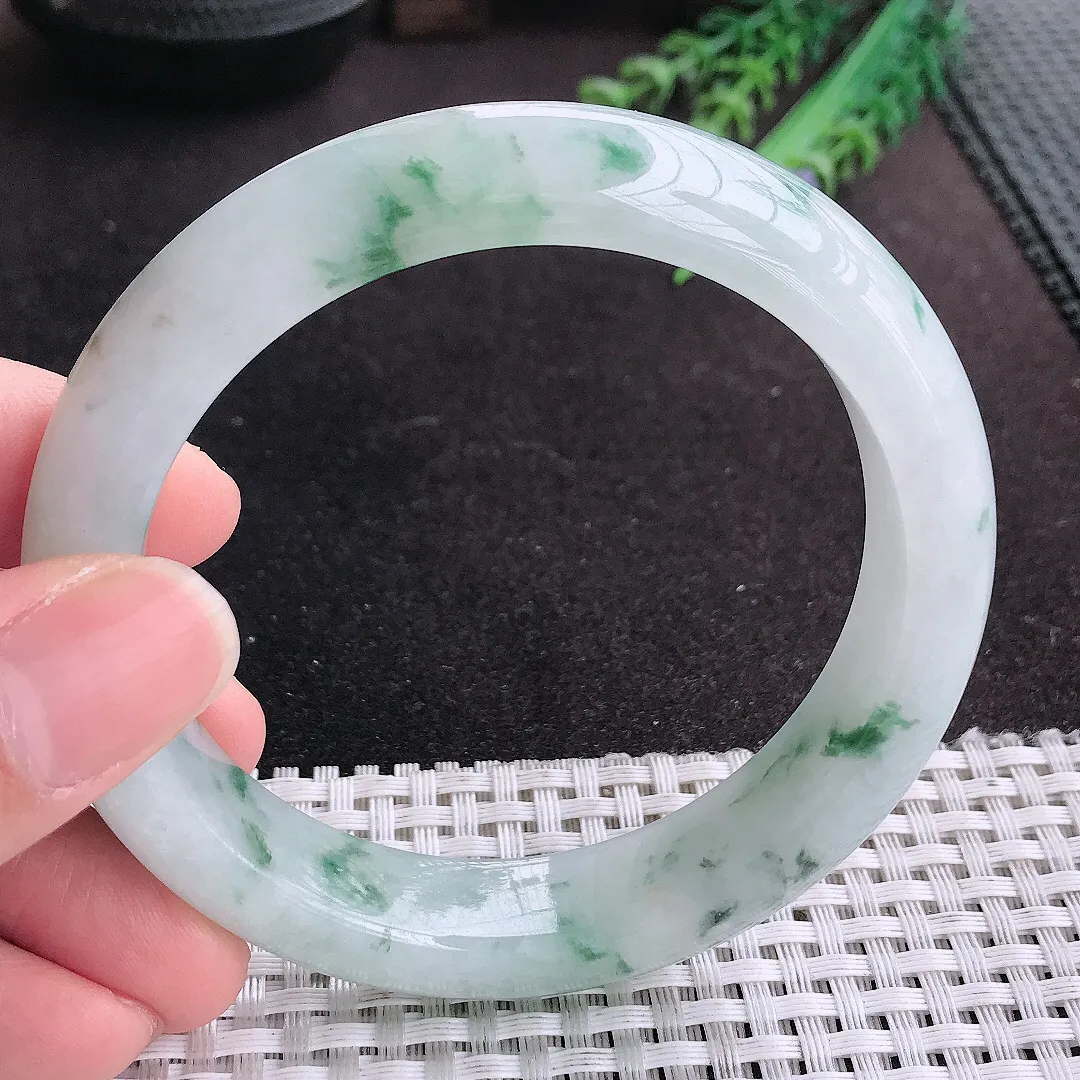 天然A货翡翠60.8/13.6/9.4老坑精美冰润飘花手镯大圈口宽边玉手镯