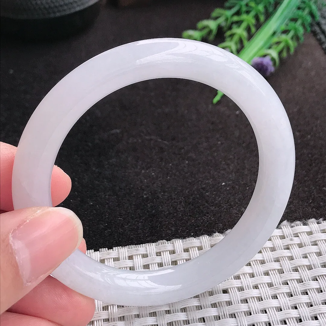 天然A货翡翠54/9.2老坑秀气冰润起胶月光白圆条手镯玉手镯