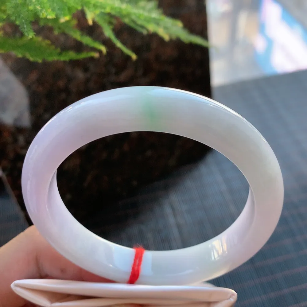 正圈冰糯春彩 无瑕 尺寸:60.8/12.5/9.1 大圈口