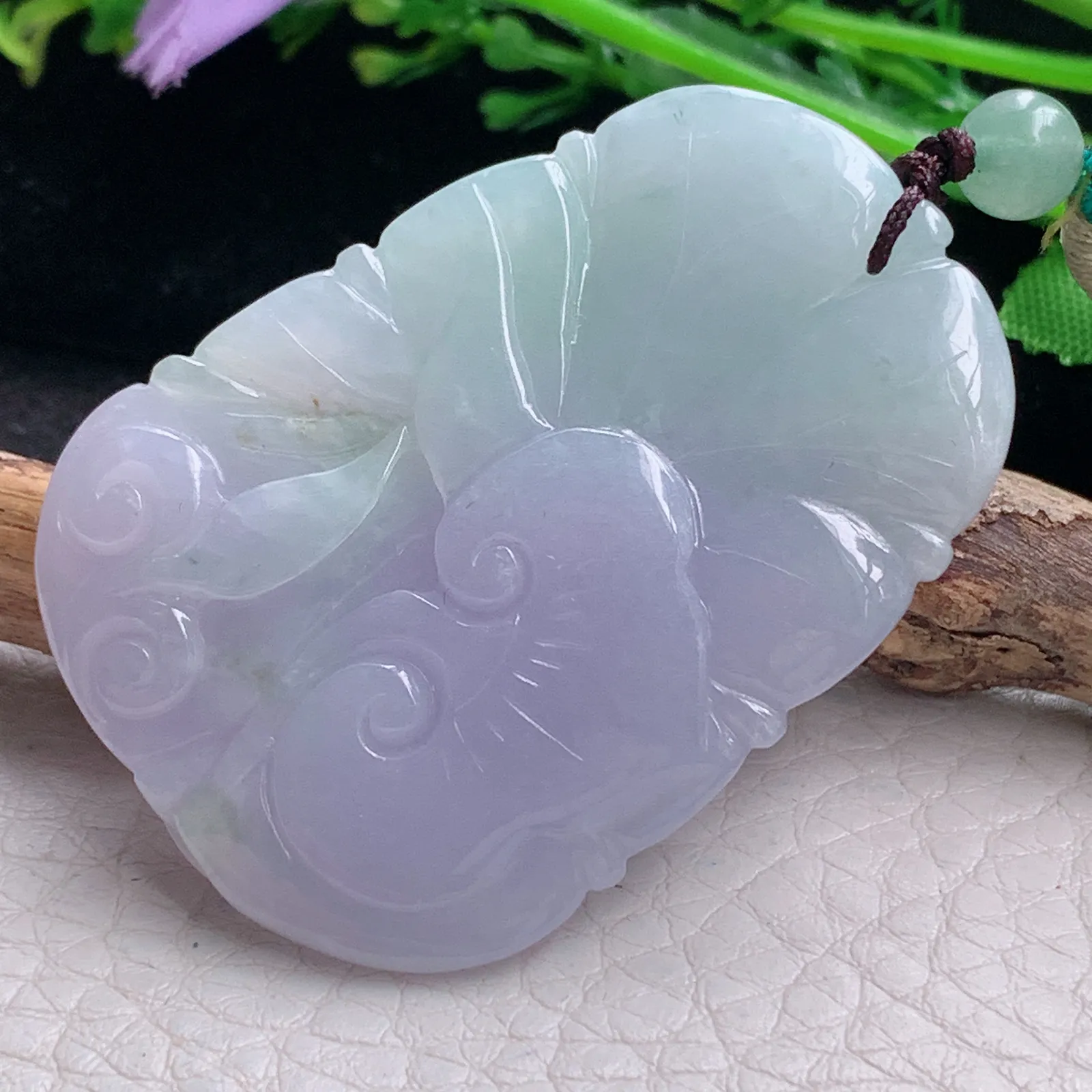 zen自然光47*34.3*11.3天然缅甸翡翠春带彩力争上游玉吊坠 玉挂件