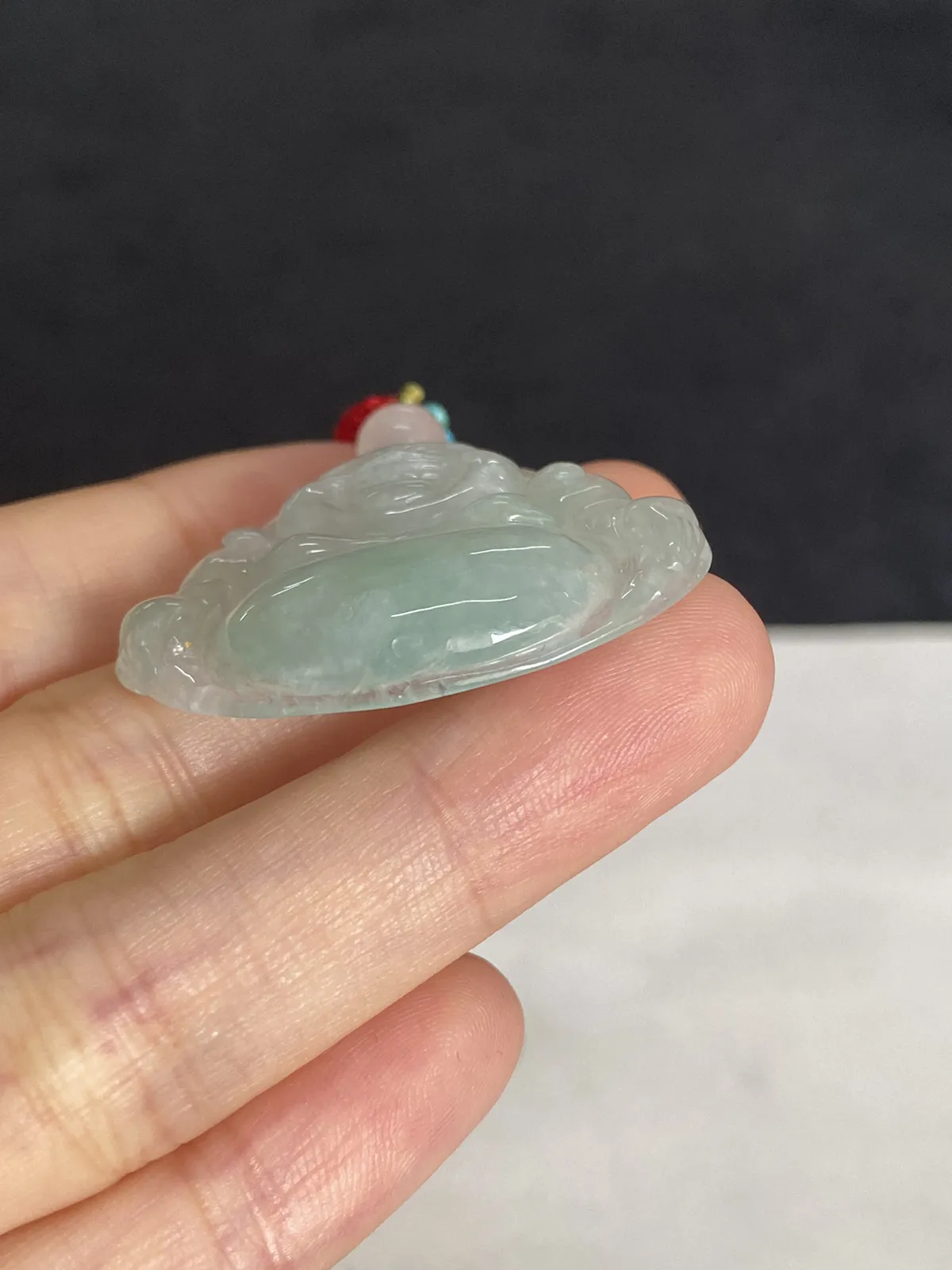 翡翠吊坠，配珠未测