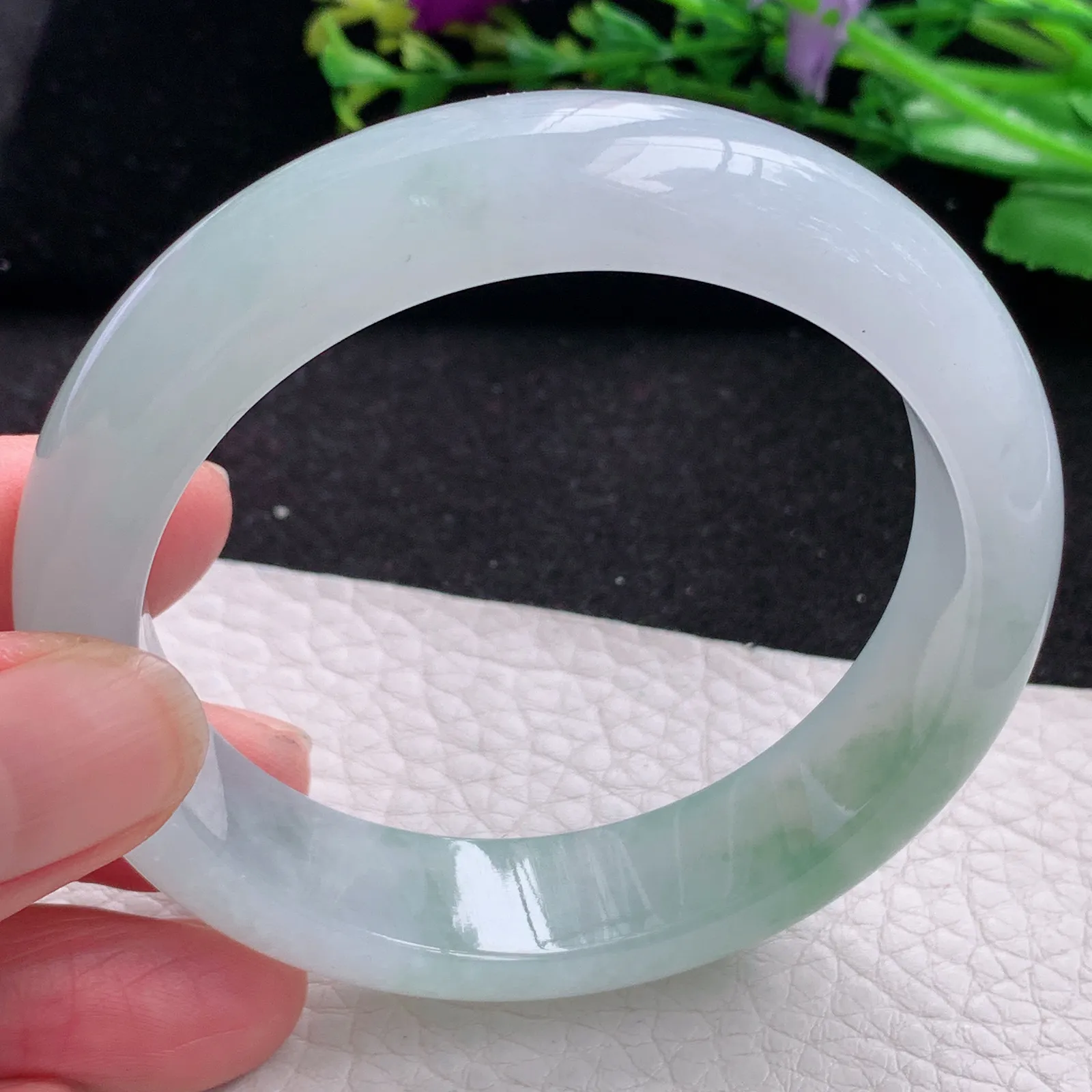 js自然光56*13.8*8.3平安镯 缅甸翡翠a货玉手镯冰胶感宽边玉手环