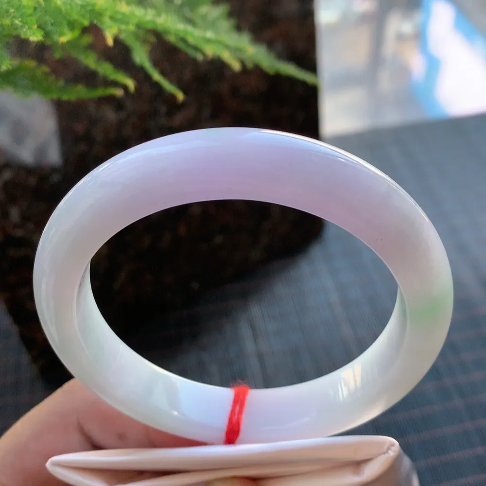 正圈冰糯春彩 无瑕 尺寸:60.8/12.5/9.1 大圈口