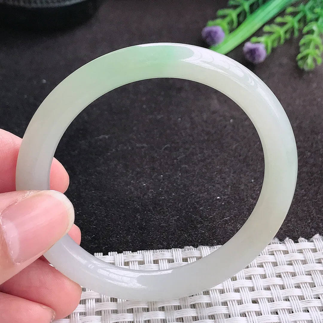 天然A货翡翠54/8老坑冰润起胶冰晴圆条叮当手镯玉手镯