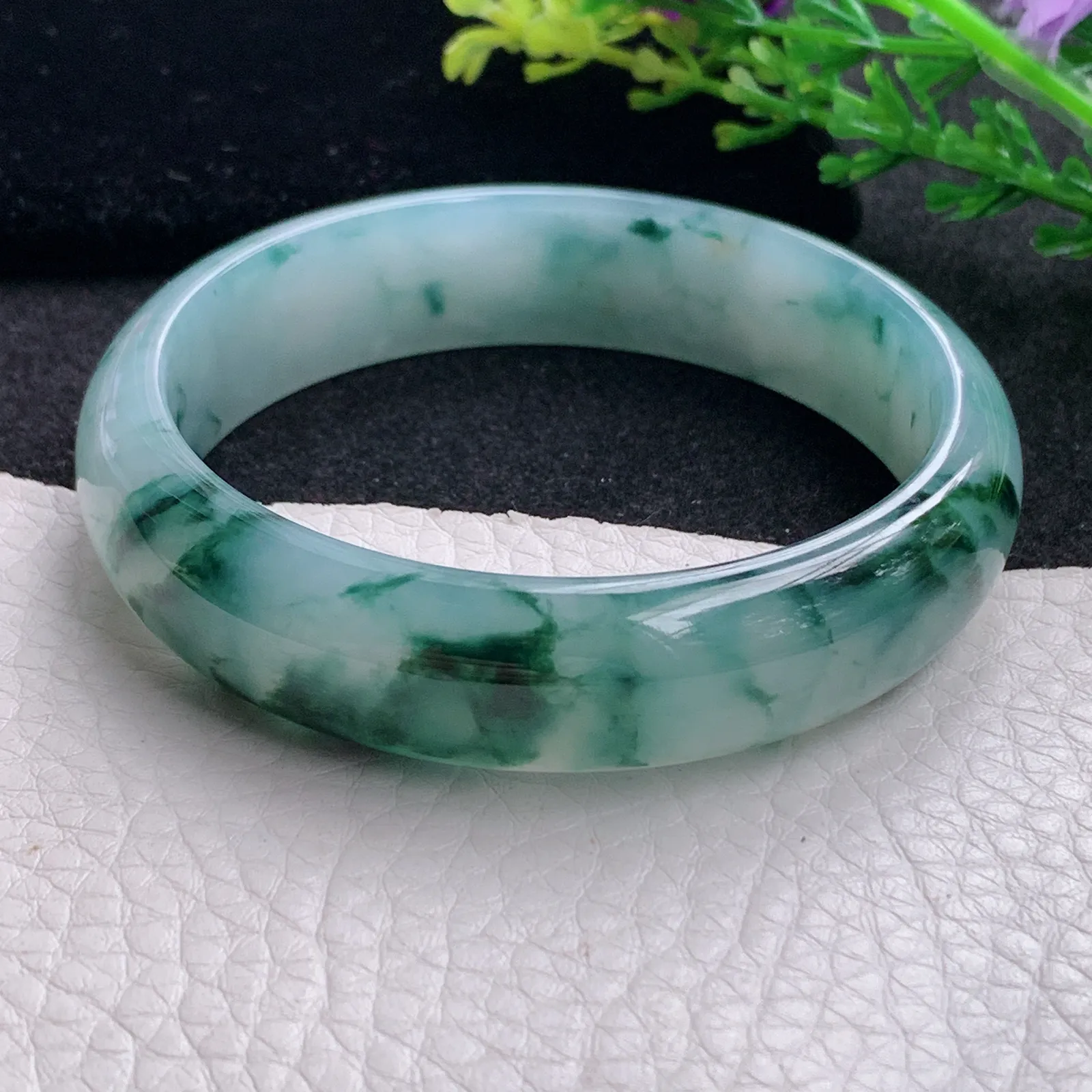 js自然光57*14.8*6.8平安镯 缅甸翡翠a货玉手镯冰飘花宽边玉手环