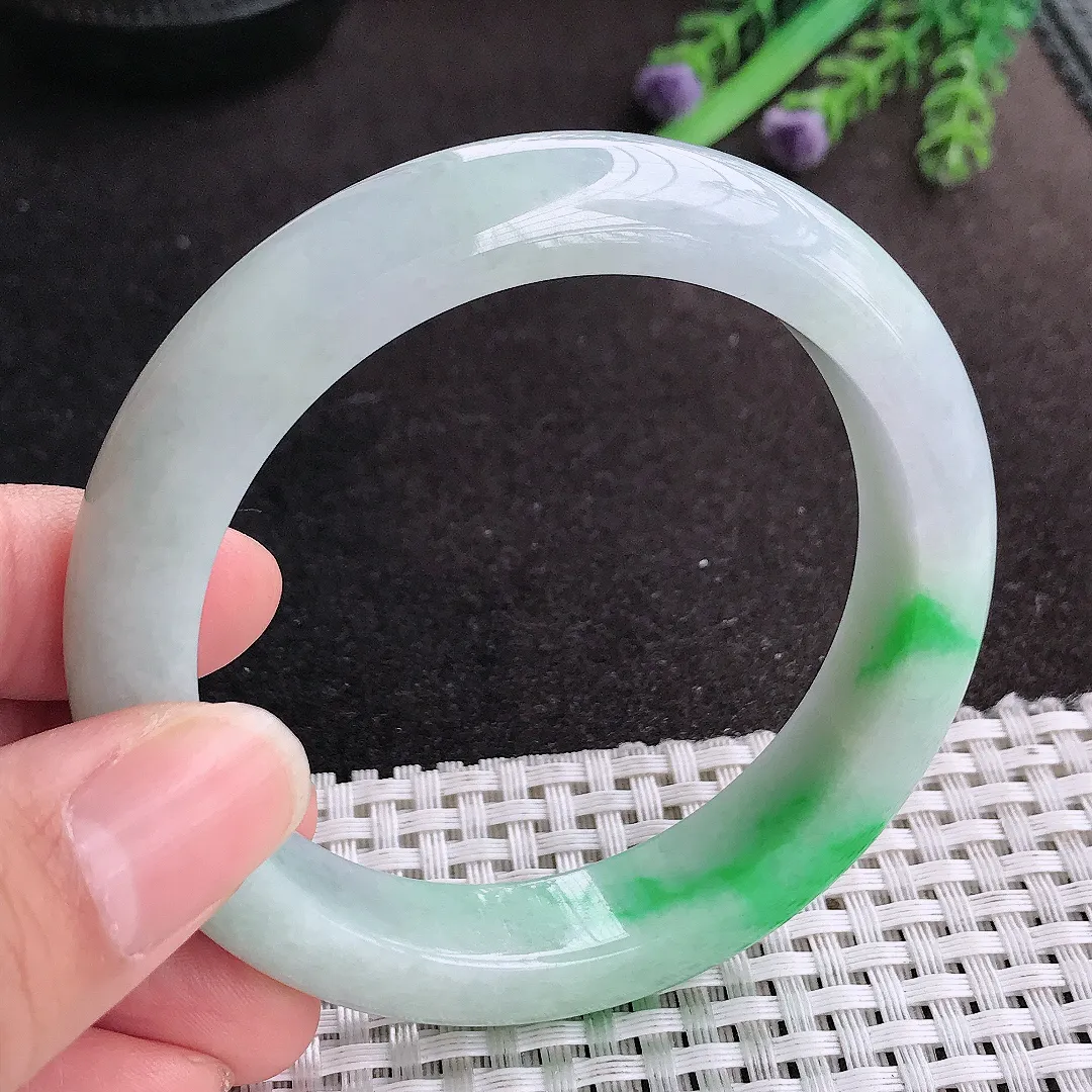 天然A货翡翠56.5/12.8/9老坑精美温润飘阳绿手镯宽边玉手镯