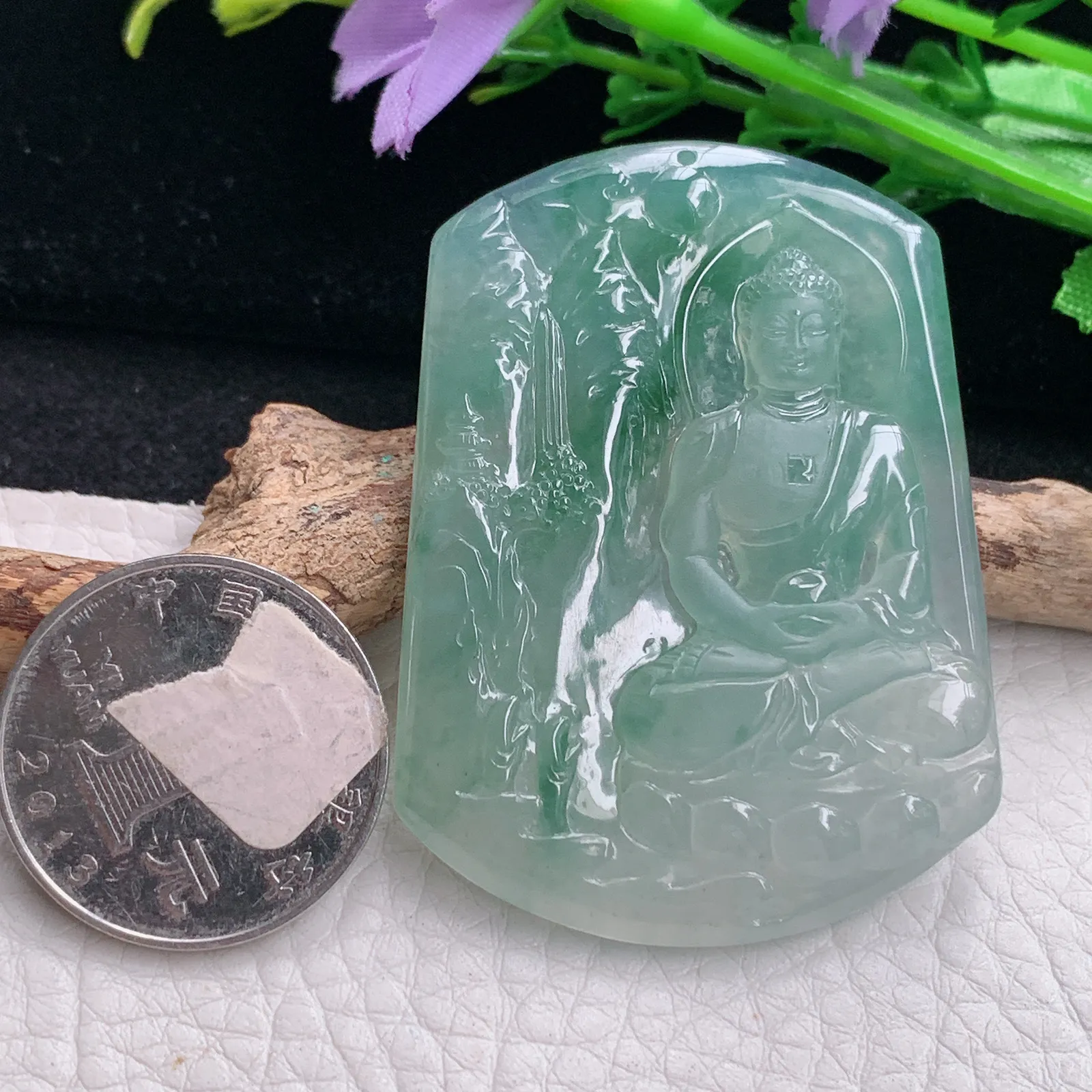 ktj自然光52*39.2*5.6天然缅甸翡翠冰润山水佛祖 大日如来玉吊坠 玉挂件