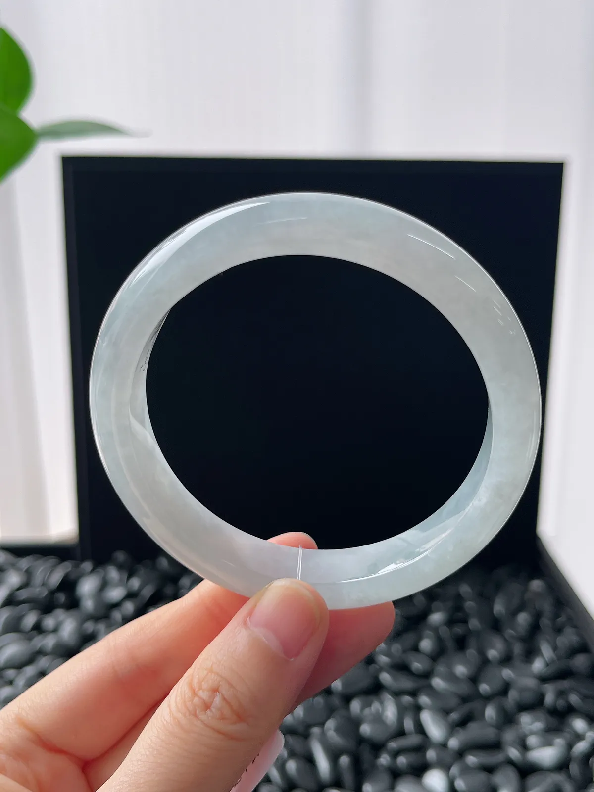 正圈58.5圈口，翡翠冰糯种白色手镯