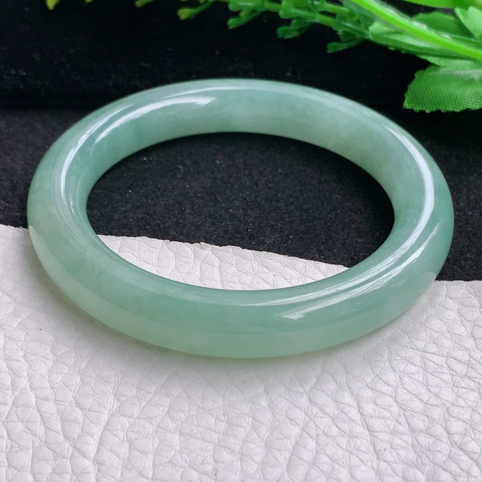 xc小圈口52.6*10*9.8叮当镯 缅甸翡翠a货玉手镯冰晴圆条玉手环