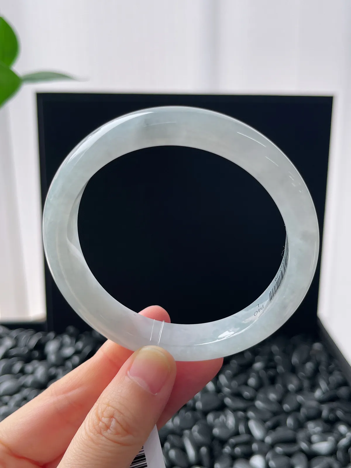 正圈58.5圈口，翡翠冰糯种白色手镯