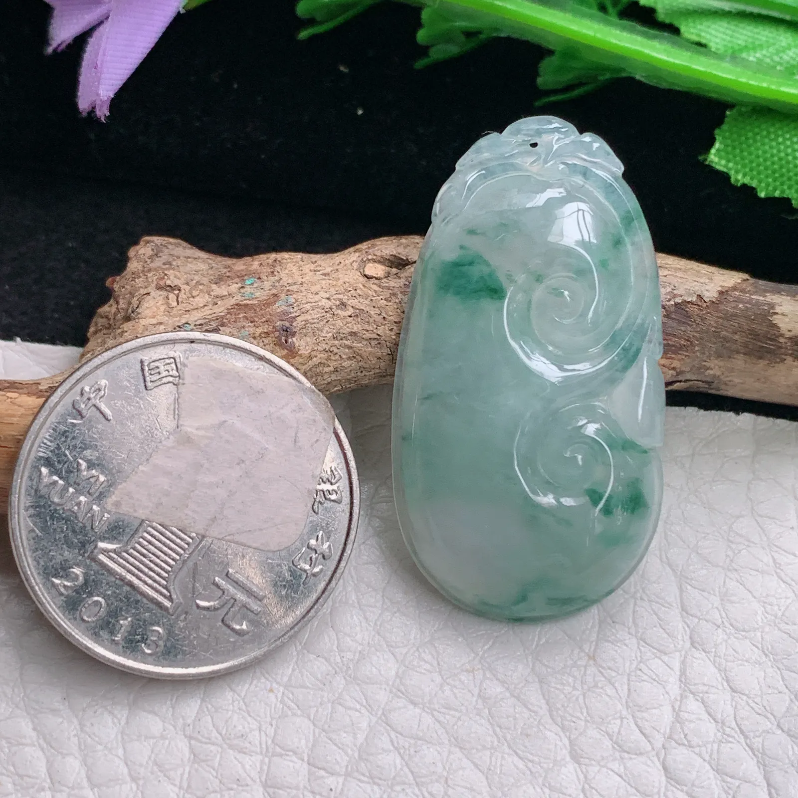 abc自然光37.5*20.5*5.2天然缅甸翡翠冰飘花秀气如意玉吊坠 玉挂件