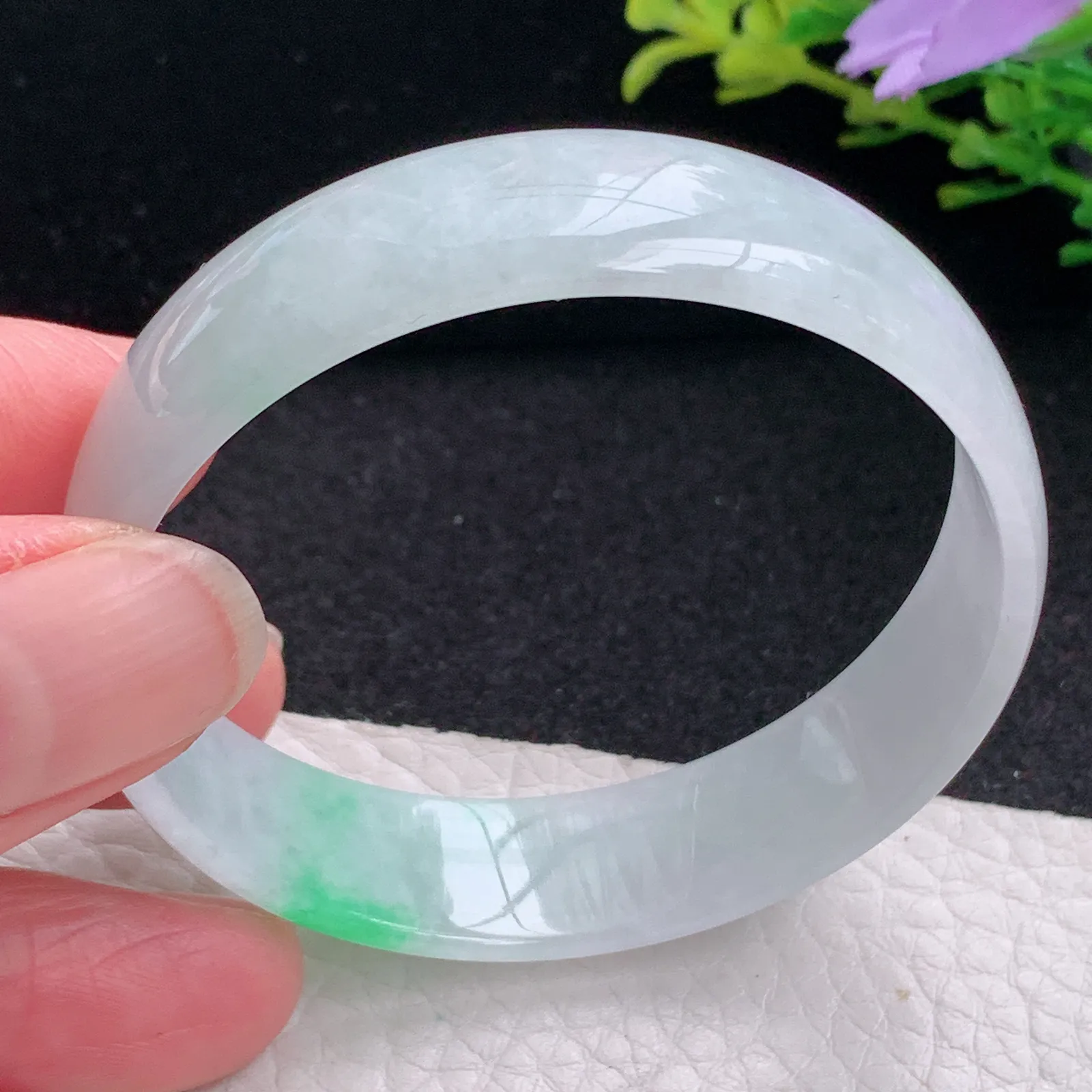 js小圈口52*13.3*3.8宽扁镯 缅甸翡翠a货玉手镯冰阳绿宽边玉手环