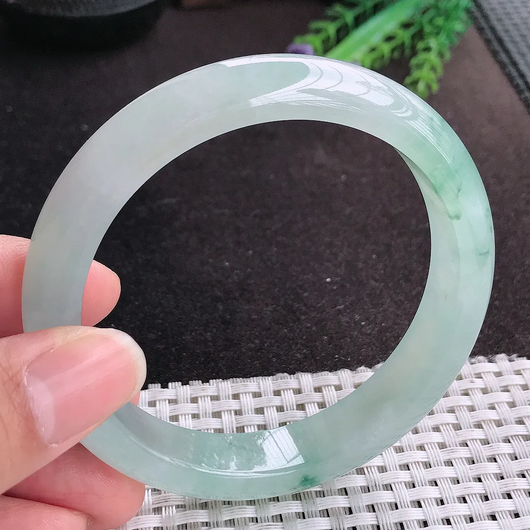 天然A货翡翠61.5/13.2/8.5老坑冰透果冻胶冰飘花手镯大圈口宽边玉手镯