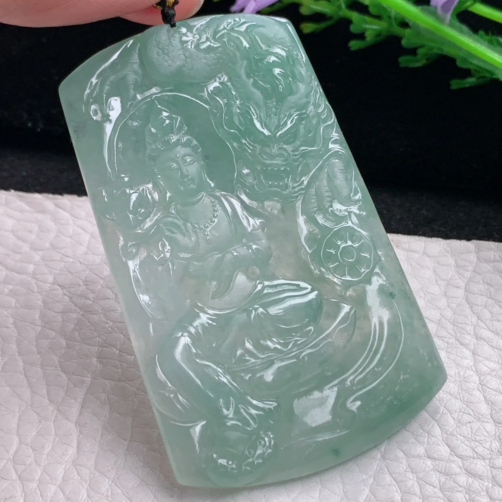 kh自然光67*41.8*5.3天然缅甸翡翠冰晴大气御龙观音玉吊坠 玉挂件