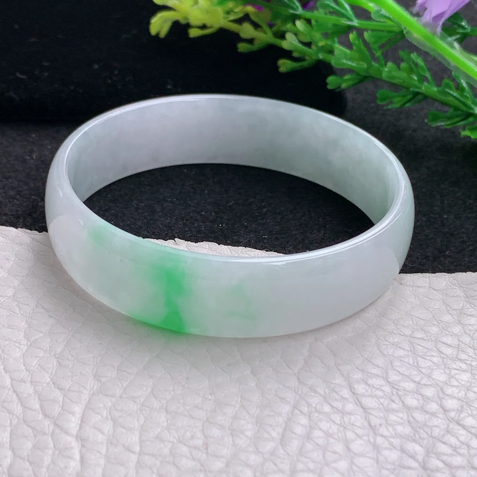 js小圈口52*13.3*3.8宽扁镯 缅甸翡翠a货玉手镯冰阳绿宽边玉手环