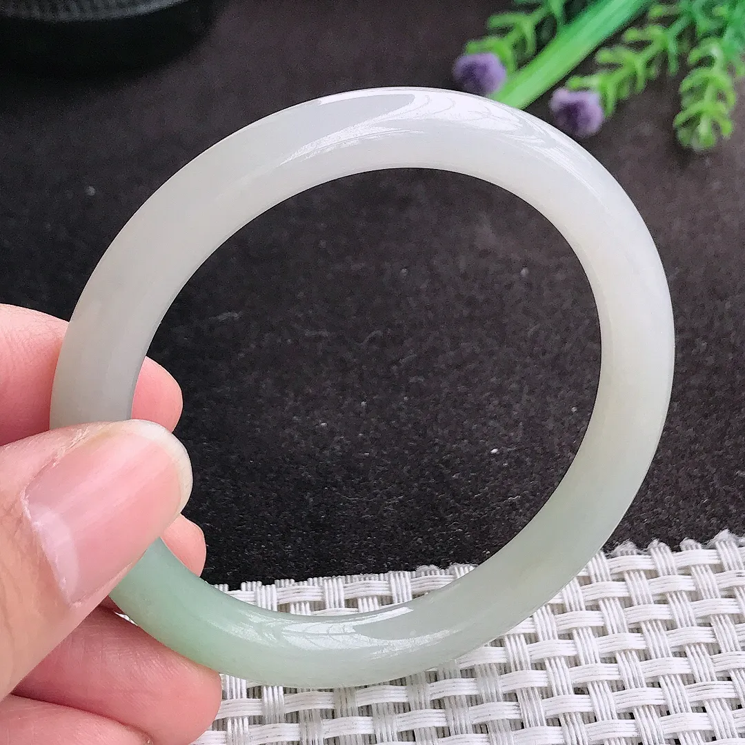 天然A货翡翠54/8老坑冰润起胶冰晴圆条叮当手镯玉手镯