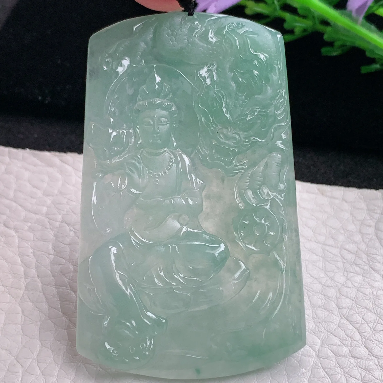 kh自然光67*41.8*5.3天然缅甸翡翠冰晴大气御龙观音玉吊坠 玉挂件