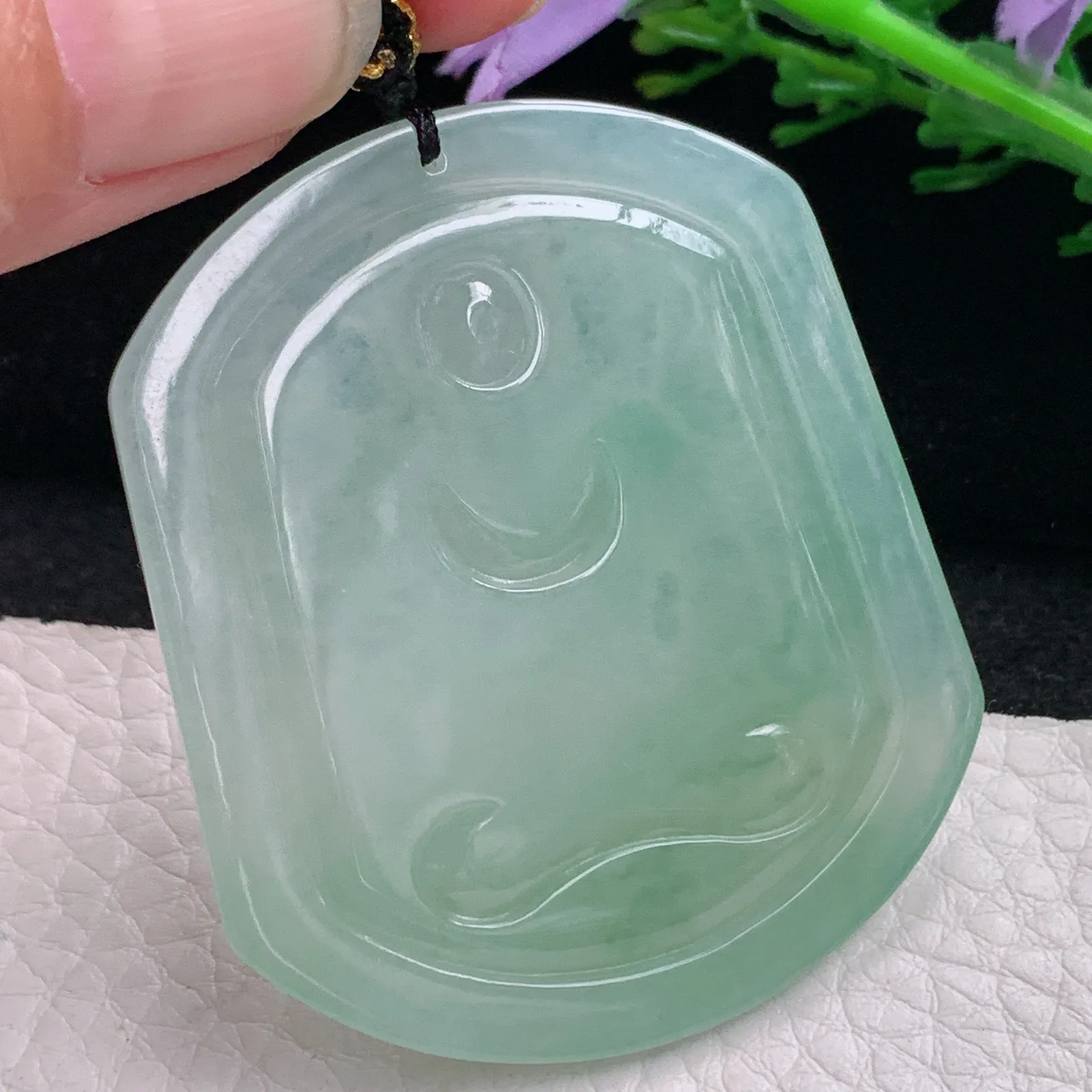 kh自然光51.8*43.9*5.4天然缅甸翡翠冰晴观音玉吊坠 玉挂件