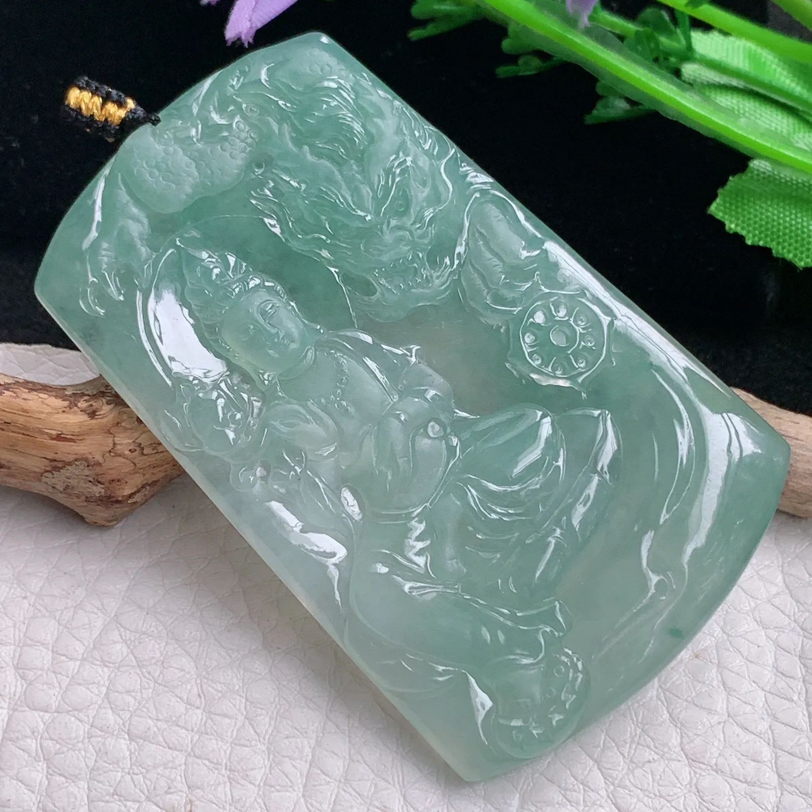 kh自然光67*41.8*5.3天然缅甸翡翠冰晴大气御龙观音玉吊坠 玉挂件