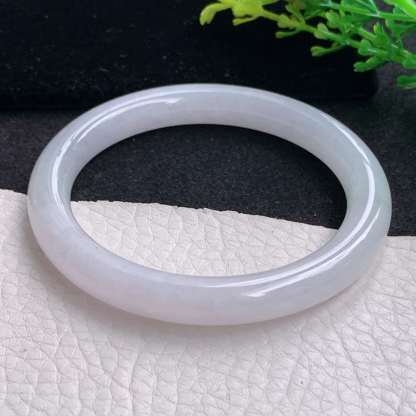 n自然光55*8.8*8.5叮当镯 缅甸翡翠a货玉手镯白月光圆条玉手环 美人镯