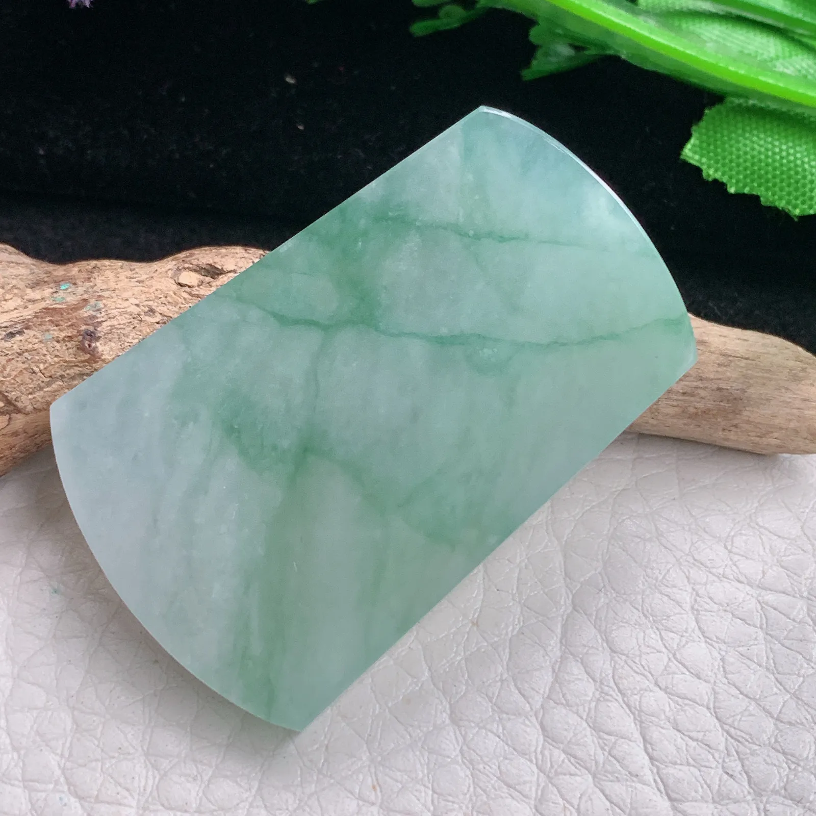 zzx自然光45*29*5.3天然缅甸翡翠冰飘花平安无事牌 素面牌玉吊坠 玉挂件