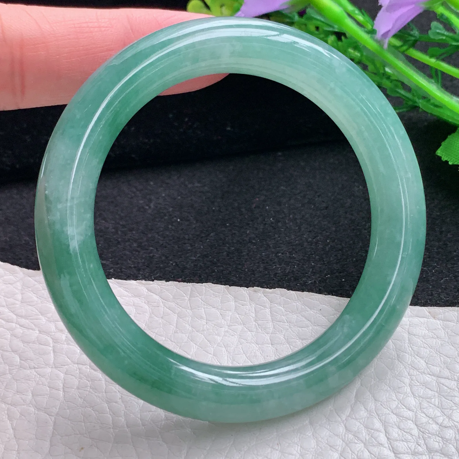 z自然光54*10美人镯 缅甸翡翠a货玉手镯满绿水润圆条玉手环