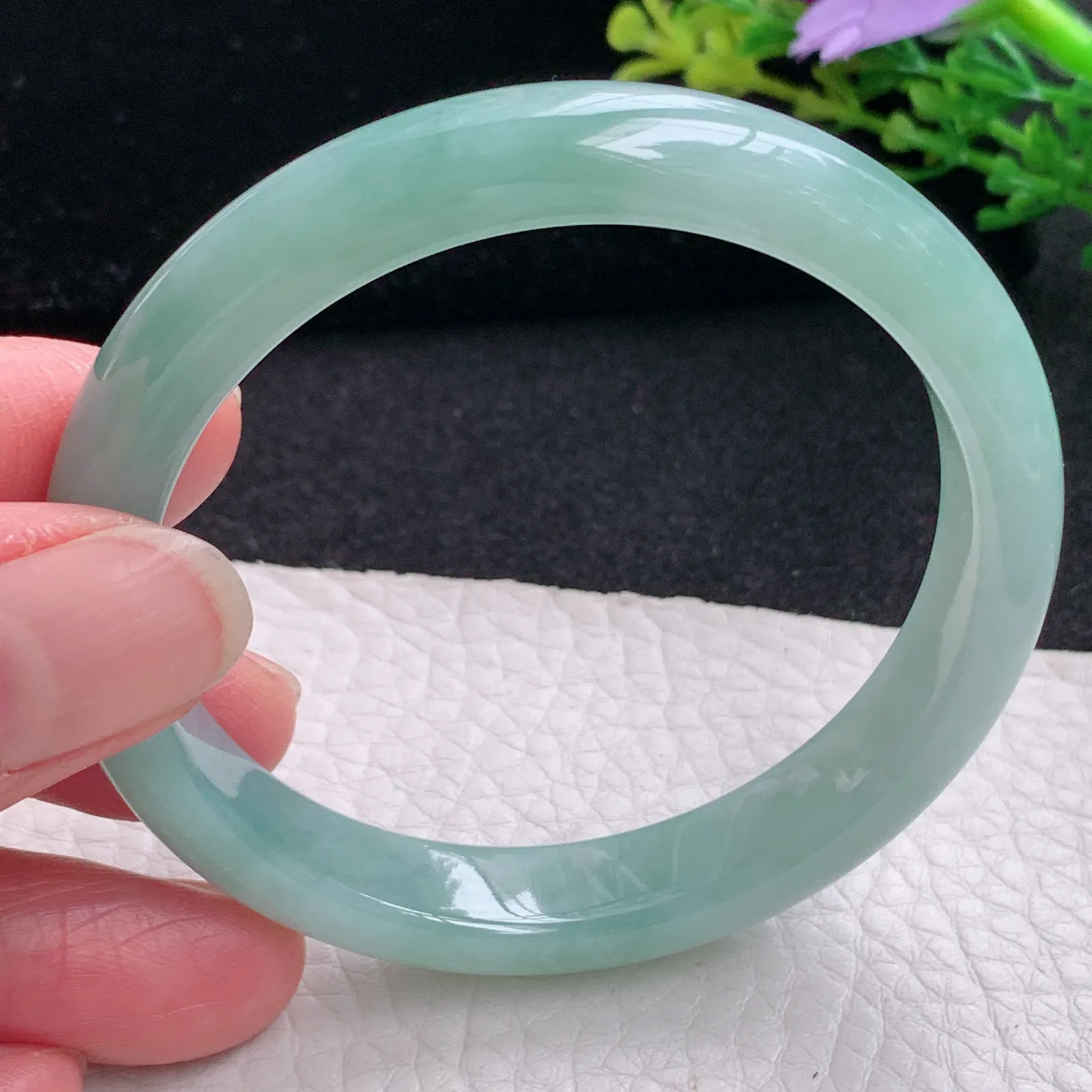 n自然光54*10.3*7平安镯 缅甸翡翠a货玉手镯秀气清韵宽边玉手环