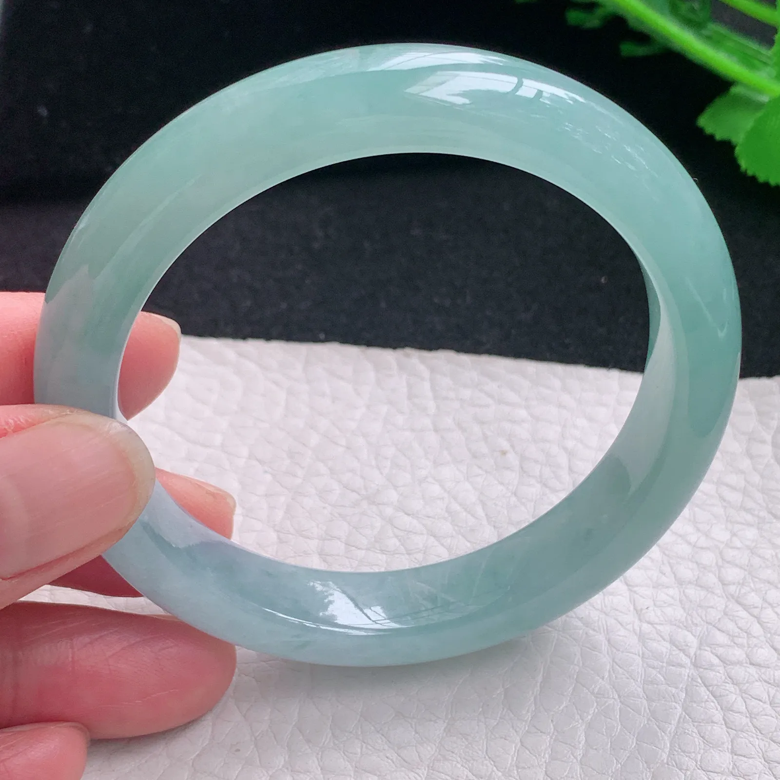 jxn自然光55.5*11.5*8.3平安镯 缅甸翡翠a货玉手镯天空蓝宽边玉手环