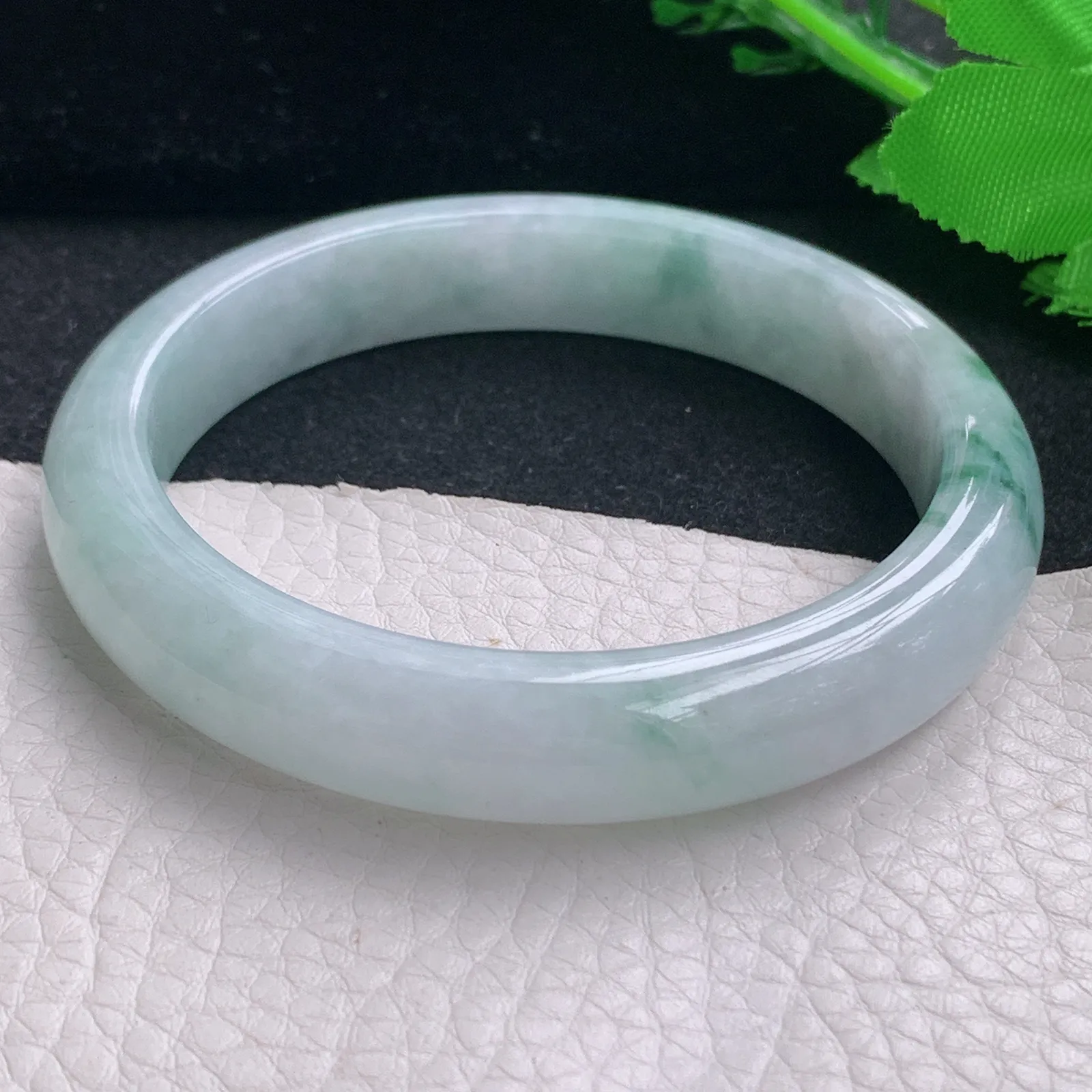 jxn自然光59*11.6*8平安镯 缅甸翡翠a货玉手镯清秀飘花宽边玉手环