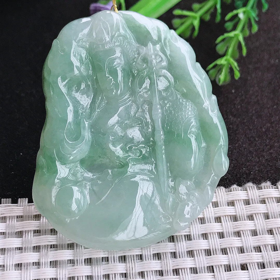 天然a货翡翠57.8/46.5/5老坑秀气温润浅绿观音菩萨吊坠翡翠玉挂件