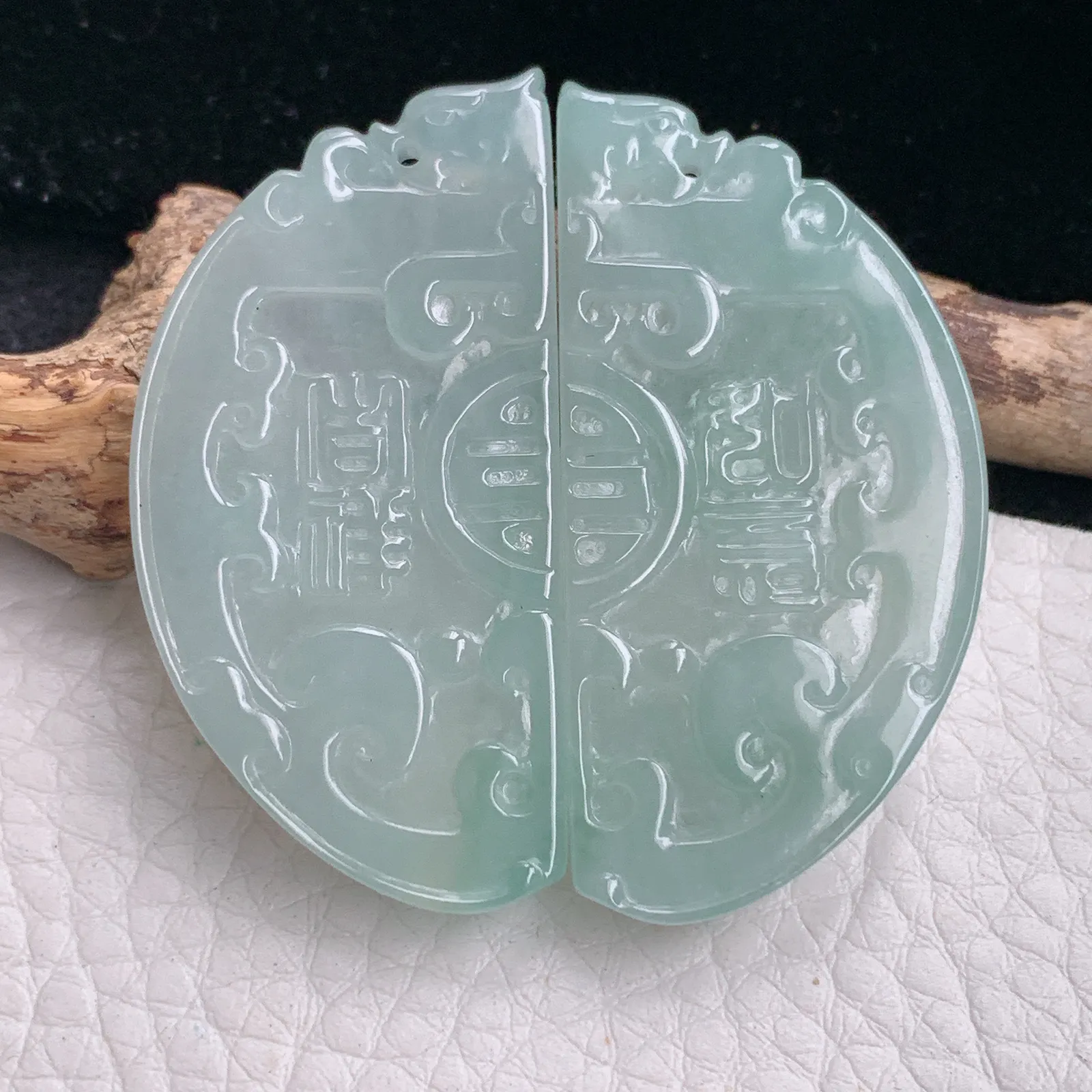 ktj自然光46*46.5*6天然缅甸翡翠冰胶清爽龙凤呈祥一对玉吊坠 玉挂件