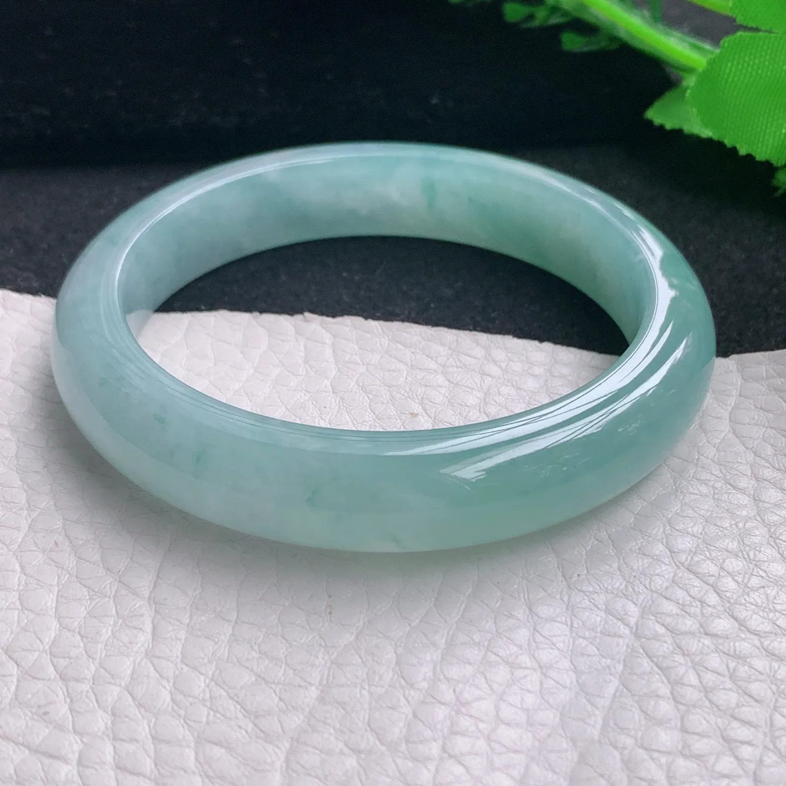 jxn自然光55.5*11.5*8.3平安镯 缅甸翡翠a货玉手镯天空蓝宽边玉手环