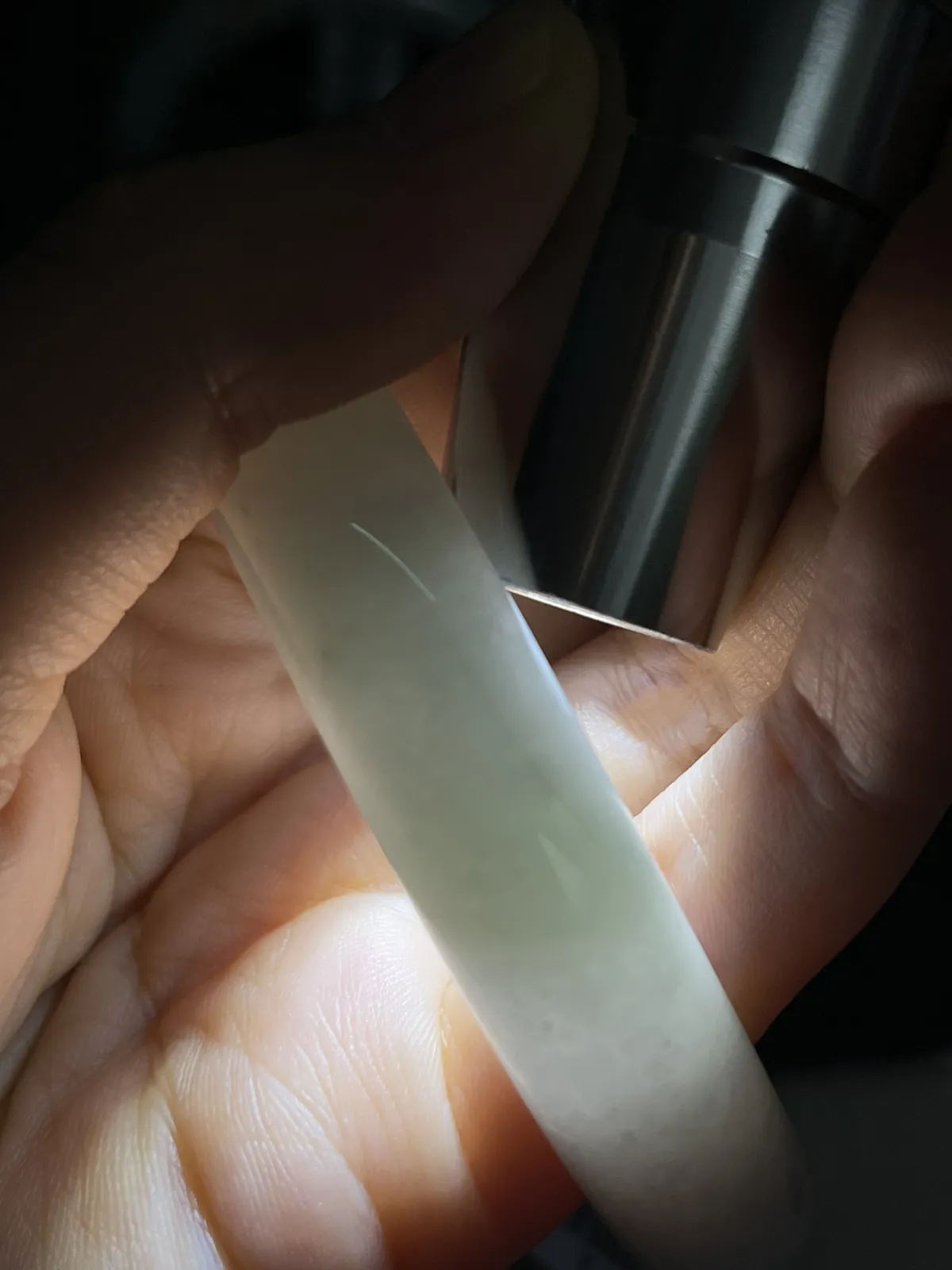 正圈57.8圈口，翡翠糯化种白色手镯