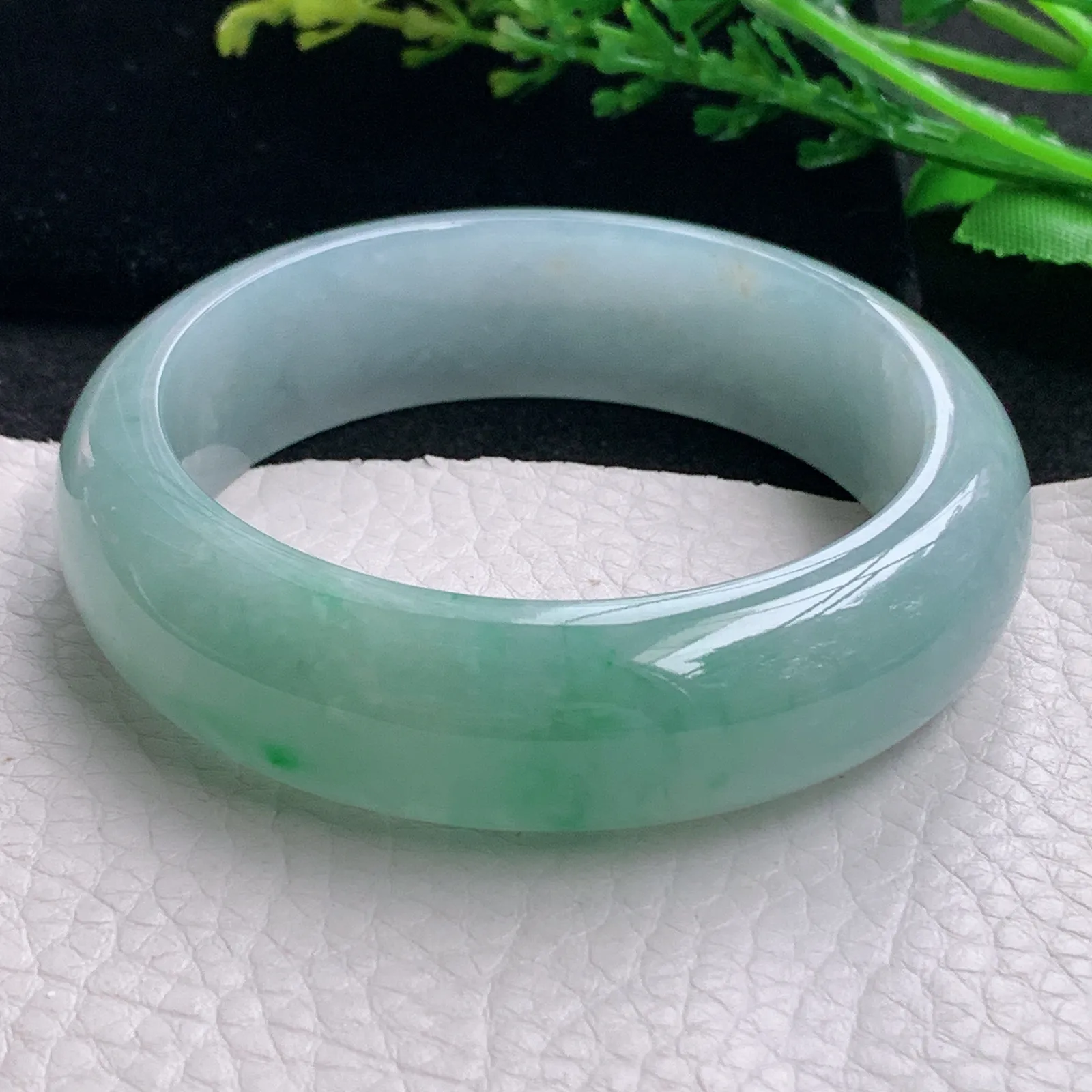 hy自然光56*17.5*8.5轮胎招财镯 缅甸翡翠a货玉手镯厚装宽边玉手环