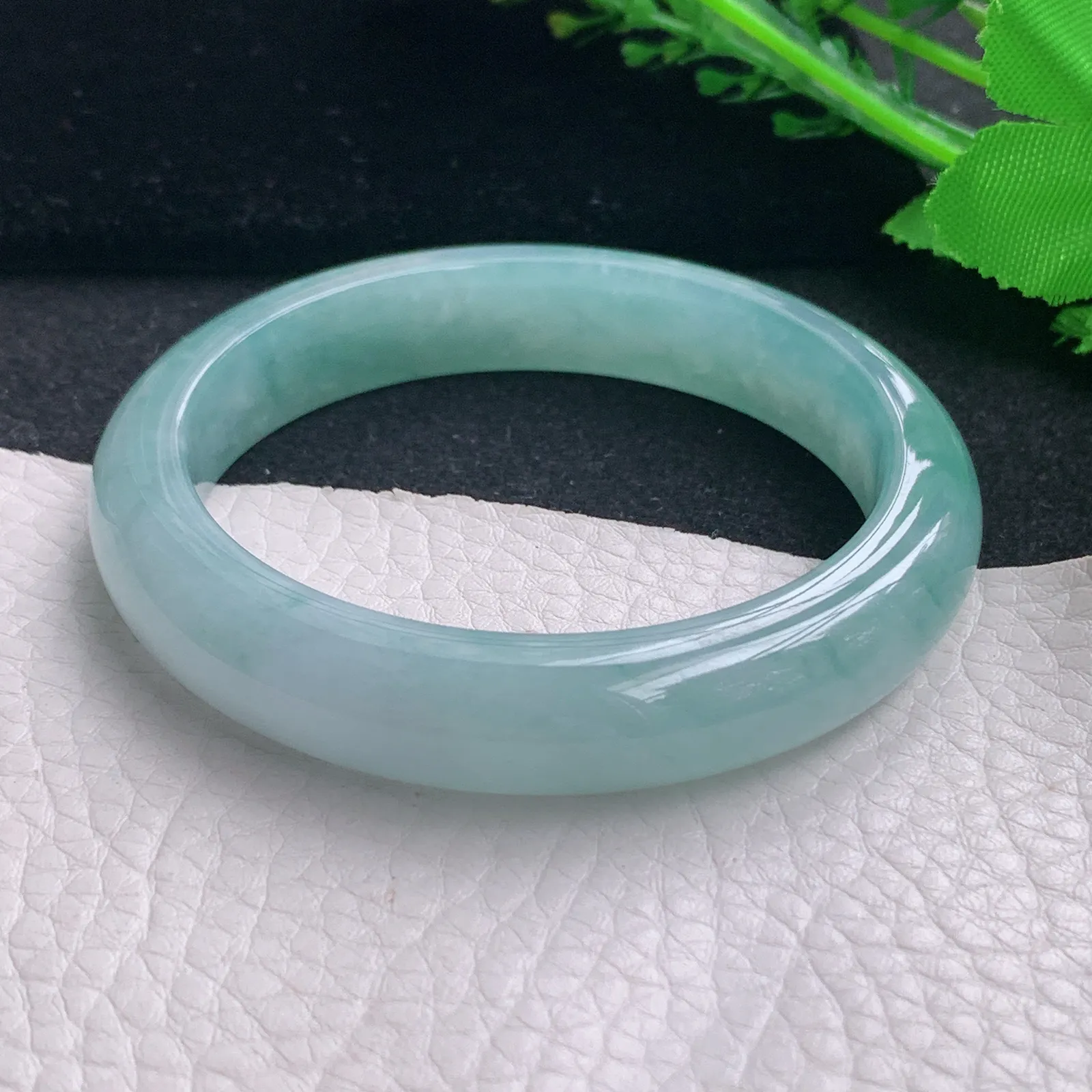 jxn自然光55.5*11.5*8.3平安镯 缅甸翡翠a货玉手镯天空蓝宽边玉手环