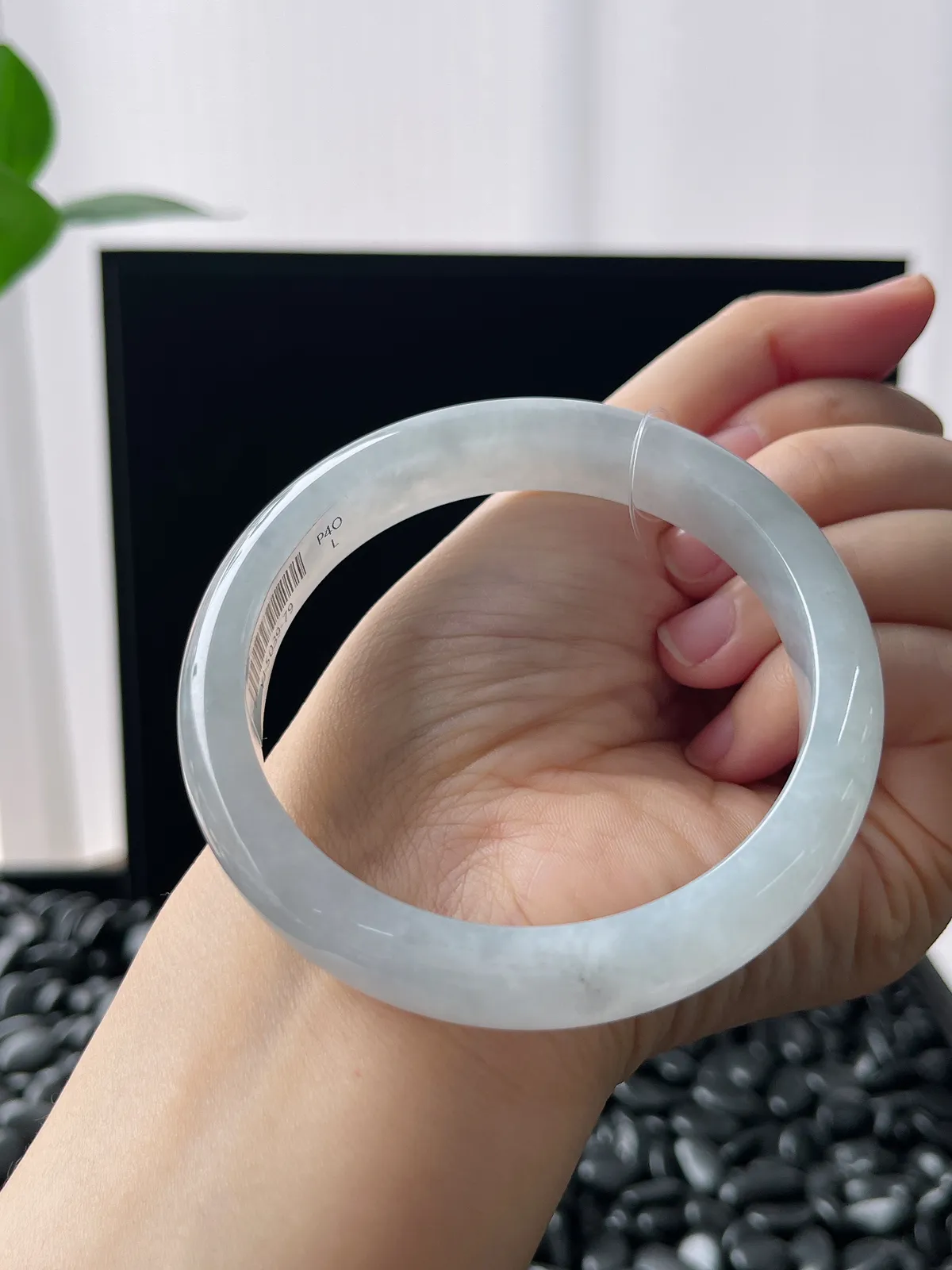 正圈58.5圈口，翡翠冰糯种白色手镯