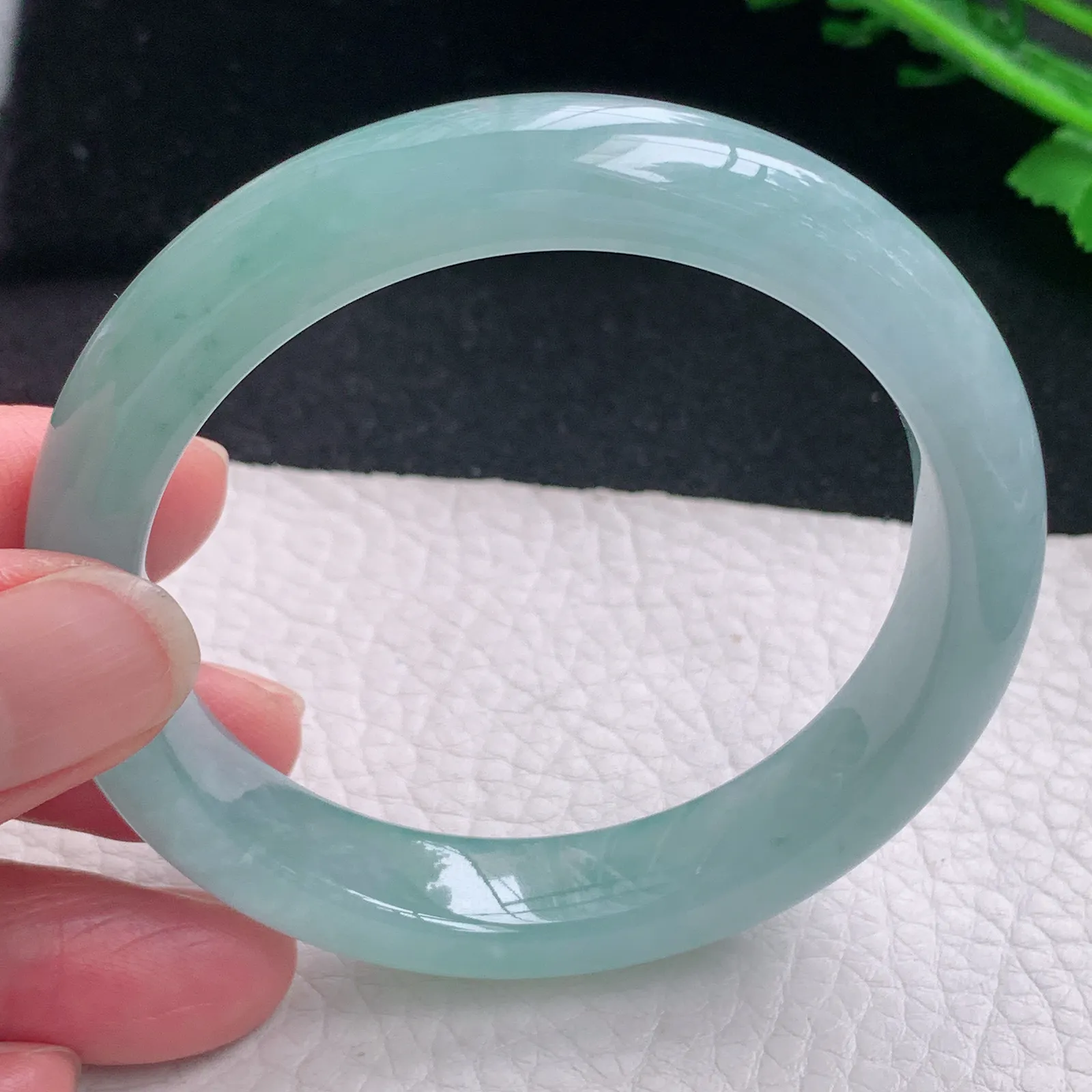 jxn自然光55.5*11.5*8.3平安镯 缅甸翡翠a货玉手镯天空蓝宽边玉手环