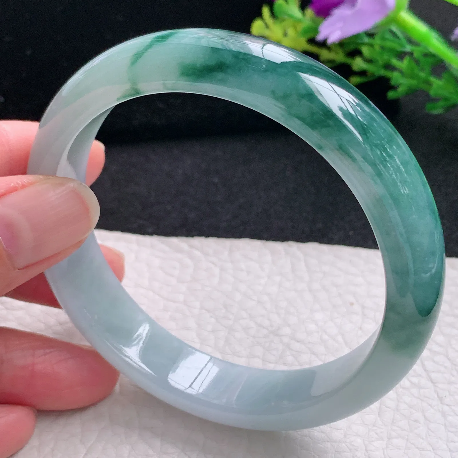 js大圈口61*13.6*8平安镯 缅甸翡翠a货玉手镯半山水飘花宽边玉手环