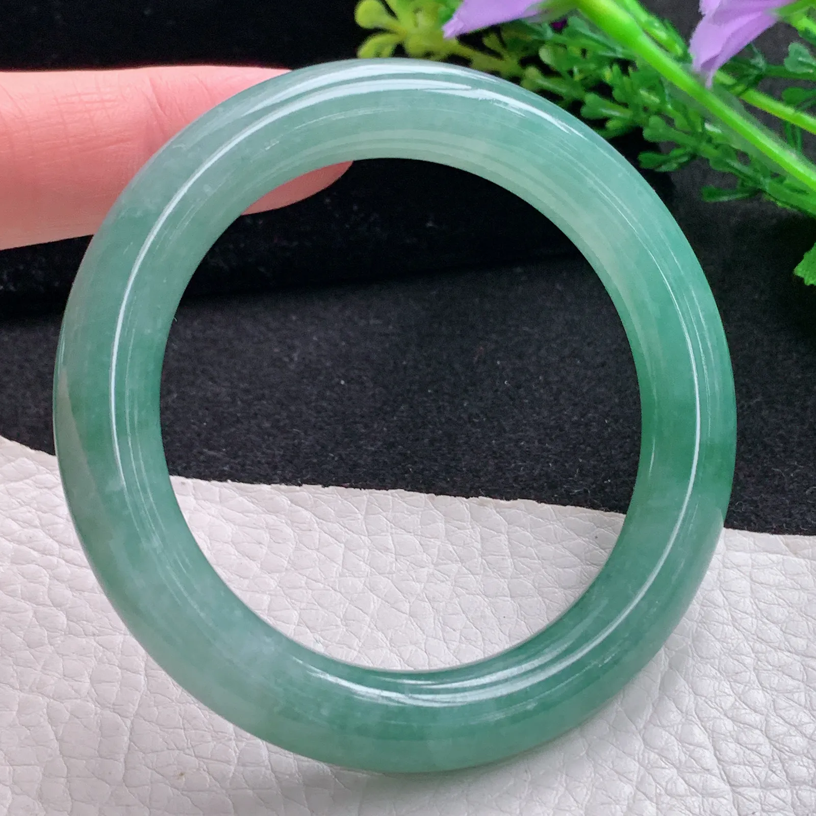 z自然光54*10美人镯 缅甸翡翠a货玉手镯满绿水润圆条玉手环