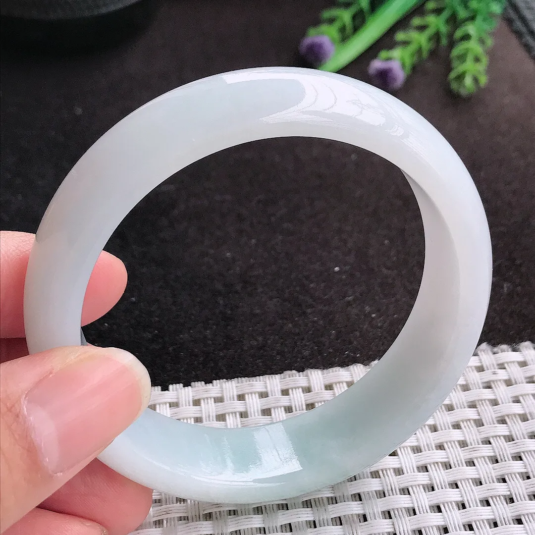 天然A货翡翠57/15.8/7.9老坑秀气温润轮胎手镯宽边玉手镯