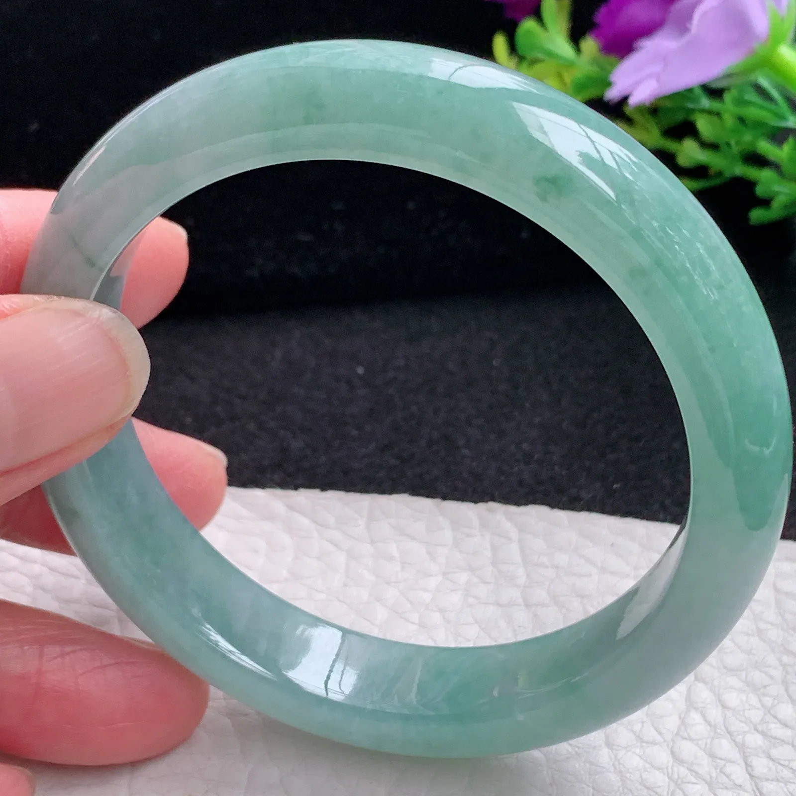 n自然光57*12.6*8平安镯 缅甸翡翠a货玉手镯飘花蓝韵宽边玉手环