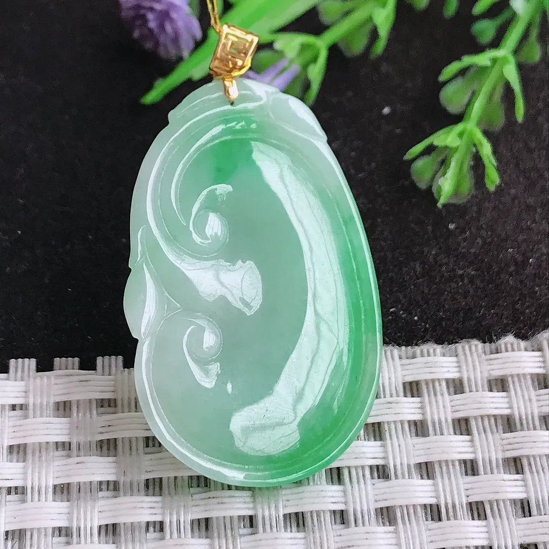 天然a货翡翠37/23.8/5.3老坑18k金镶嵌飘阳绿如意吊坠翡翠玉如意挂件