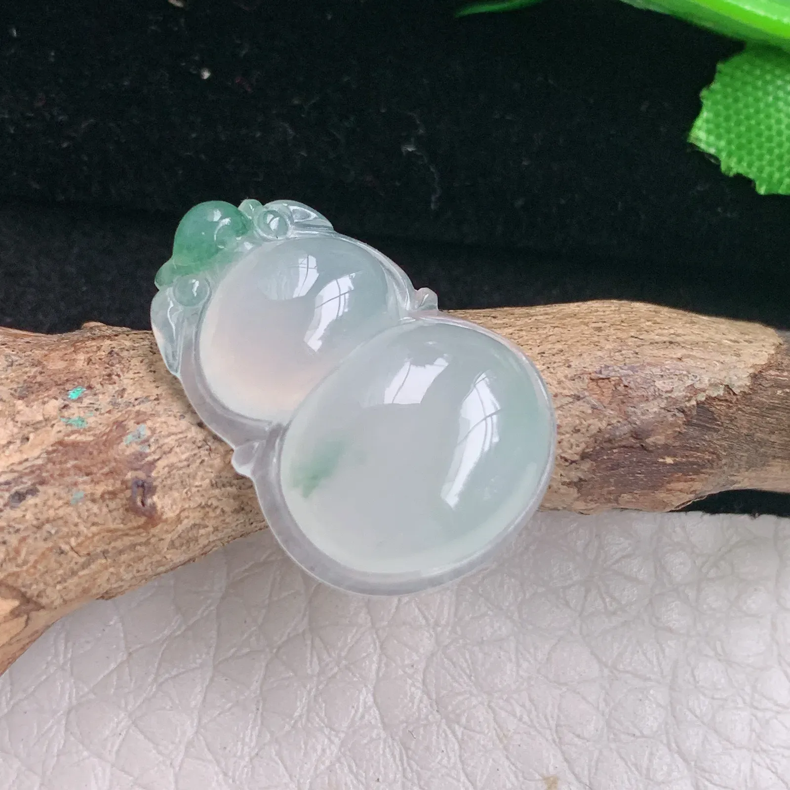 ktj自然光23.3*16.5*5.6天然缅甸翡翠冰飘花饱满葫芦 玉葫芦玉吊坠 玉挂件